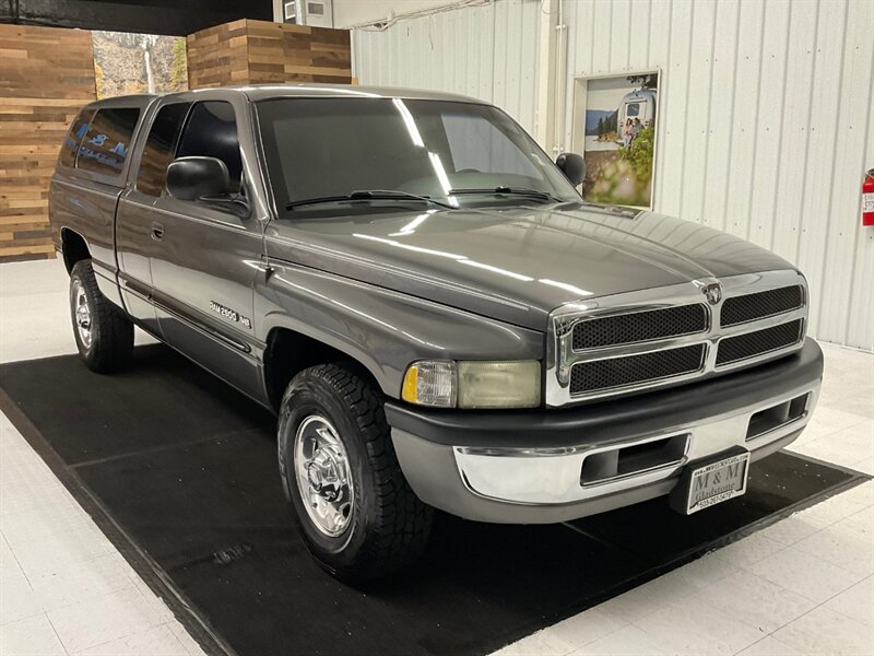 2002 Dodge Ram 2500 SLT Plus 2WD / 5.9L V8 GAS / LOCAL / 119,000 MILES  / RUST FREE / Excel Cond - Photo 2 - Gladstone, OR 97027