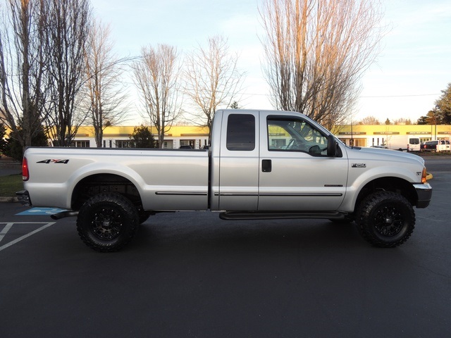 1999 Ford F-250 Super Duty XLT /4X4 / 7.3L Diesel / LIFTED LIFTED   - Photo 4 - Portland, OR 97217