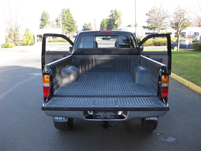 1999 Toyota Tacoma SR5 V6 /4WD / TRD-OFF ROAD   - Photo 12 - Portland, OR 97217