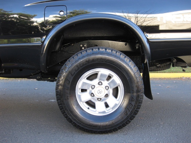 1999 Toyota Tacoma SR5 V6 /4WD / TRD-OFF ROAD   - Photo 26 - Portland, OR 97217