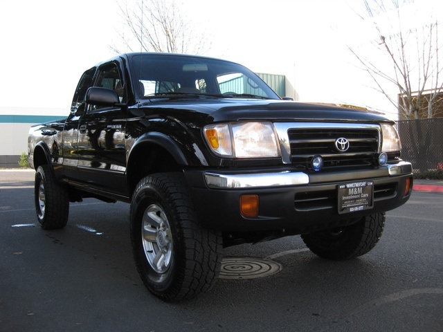 1999 Toyota Tacoma SR5 V6 /4WD / TRD-OFF ROAD   - Photo 34 - Portland, OR 97217