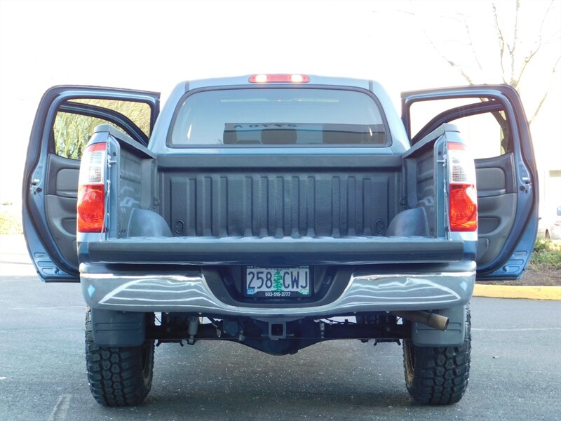 2006 Toyota Tundra SR5 Double Cab 4X4 / 1-OWNER / LIFTED / LOW MILES   - Photo 21 - Portland, OR 97217