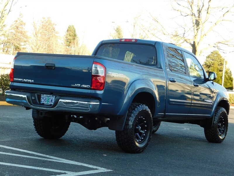 2006 Toyota Tundra SR5 Double Cab 4X4 / 1-OWNER / LIFTED / LOW MILES   - Photo 8 - Portland, OR 97217