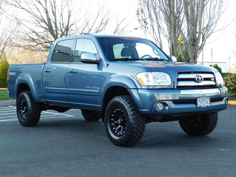 2006 Toyota Tundra SR5 Double Cab 4X4 / 1-OWNER / LIFTED / LOW MILES   - Photo 2 - Portland, OR 97217