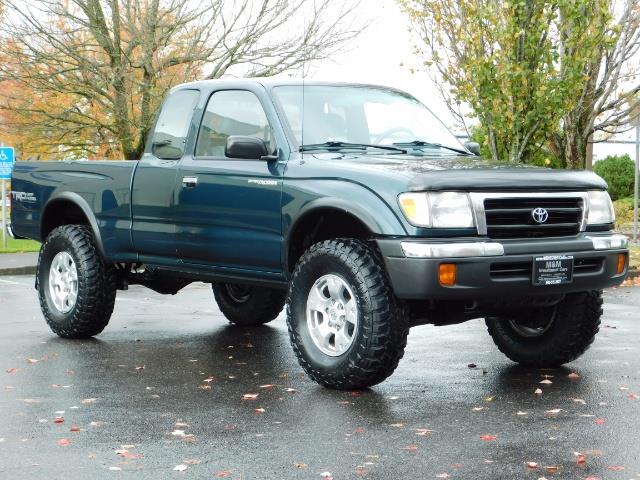 1998 Toyota Tacoma 4X4 V6 3.4L / 5 SPEED / TIMING BELT DONE /  LIFTED   - Photo 2 - Portland, OR 97217