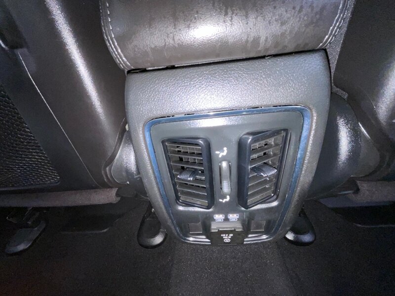 2021 Jeep Grand Cherokee Limited 4X4 / 3.6L V6 / Sunroof / Leather / Navi  / Backup Camera / Leather & Heated Seats / 36,000 MILES - Photo 41 - Gladstone, OR 97027