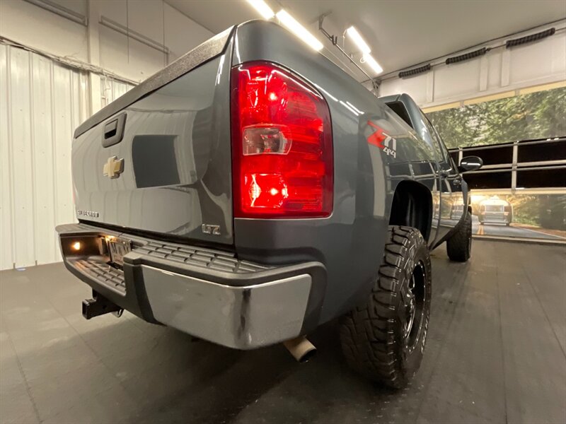 2008 Chevrolet Silverado 1500 LTZ  NEW WHEELS & TIRES / LEATHER & HEATED SEATS / LOCAL & CLEAN - Photo 11 - Gladstone, OR 97027