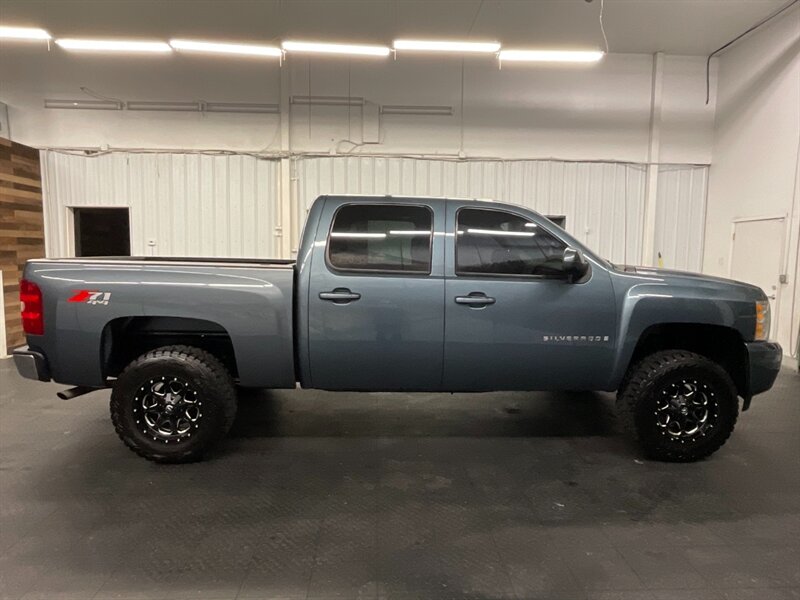 2008 Chevrolet Silverado 1500 LTZ  NEW WHEELS & TIRES / LEATHER & HEATED SEATS / LOCAL & CLEAN - Photo 4 - Gladstone, OR 97027