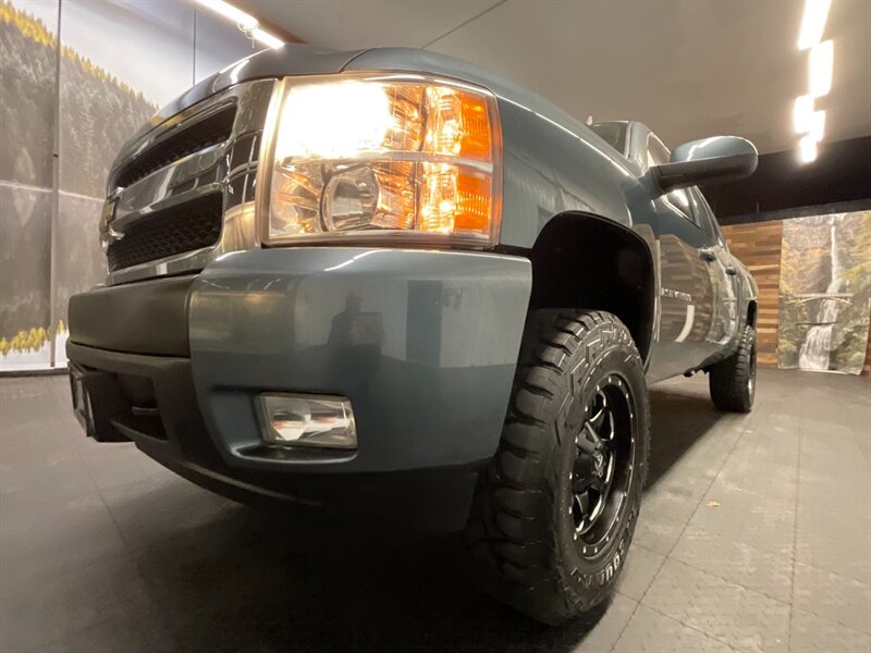 2008 Chevrolet Silverado 1500 LTZ  NEW WHEELS & TIRES / LEATHER & HEATED SEATS / LOCAL & CLEAN - Photo 9 - Gladstone, OR 97027