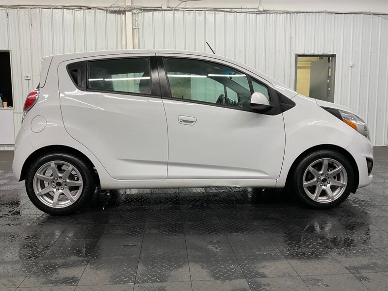 2015 Chevrolet Spark LS CVT 4Dr Hatchback / NEW TIRES / 73,000 MILES  LOCAL CAR / BRAND NEW TIRES / SHARP & CLEAN !! - Photo 4 - Gladstone, OR 97027