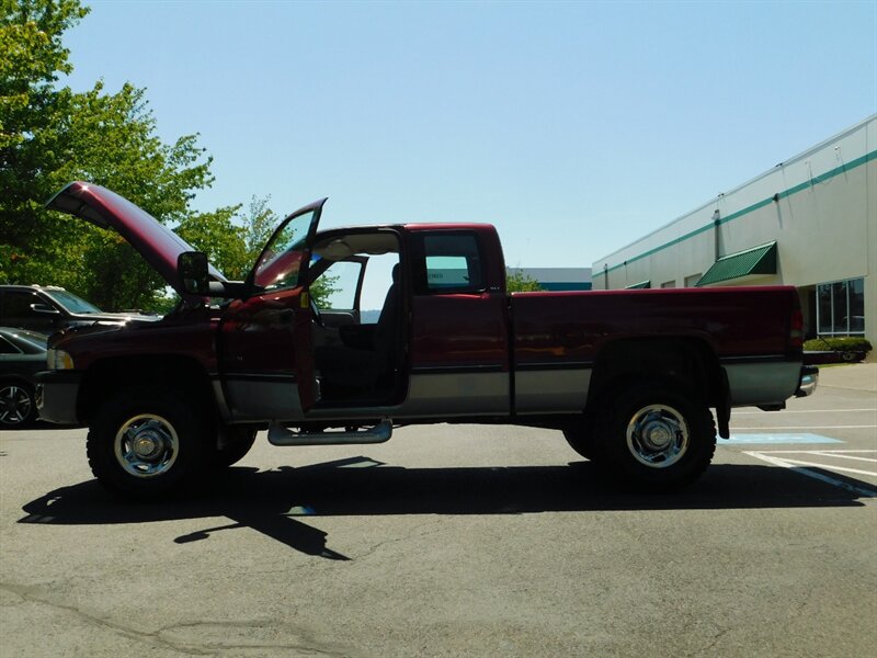 1996 Dodge Ram 2500 3/4 TON 4X4 / V8 5.9 L /  NEW TIRES / LOW MILES   - Photo 21 - Portland, OR 97217