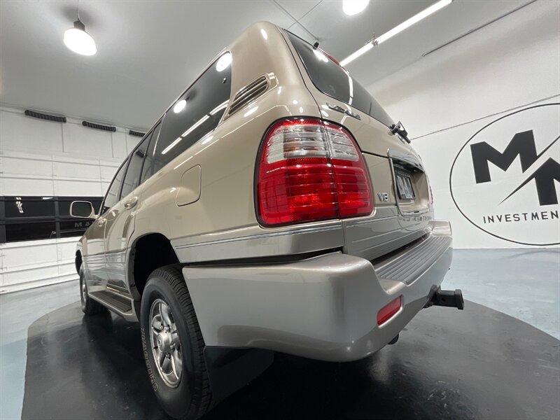 2001 Lexus LX 470 SUV 4X4 / 4.7L V8 / ONLY 97,000 MILES  / FRESH TIMING BELT SERVICE DONE - Photo 52 - Gladstone, OR 97027