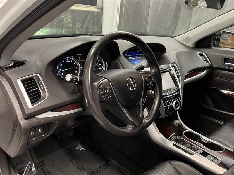2015 Acura TLX w/Tech Leather Heated Seats / ONLY 64,000 MILES   - Photo 18 - Gladstone, OR 97027