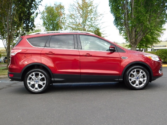2014 Ford Escape Titanium 4WD PANO ROOF / HEATED LEATHER / REAR CAM - Photo 4 - Portland, OR 97217