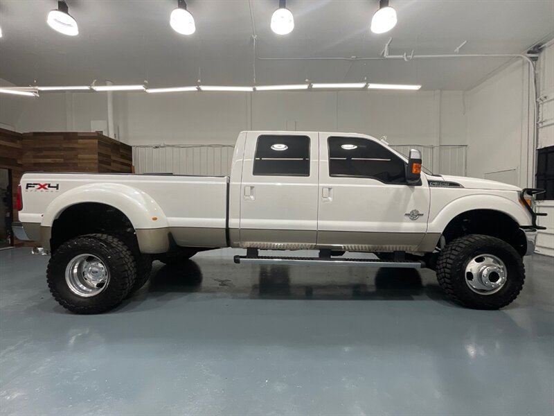 2011 Ford F-350 Lariat ULTIMATE PKG 4X4 / 6.7L DIESEL / DUALLY  / LIFTED w. 35inc MUD TIRES - Photo 4 - Gladstone, OR 97027
