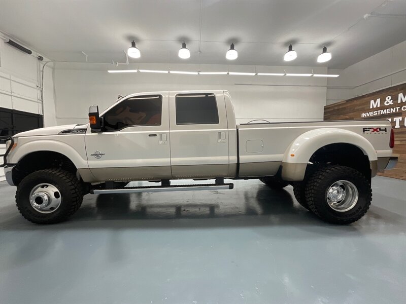 2011 Ford F-350 Lariat ULTIMATE PKG 4X4 / 6.7L DIESEL / DUALLY  / LIFTED w. 35inc MUD TIRES - Photo 3 - Gladstone, OR 97027