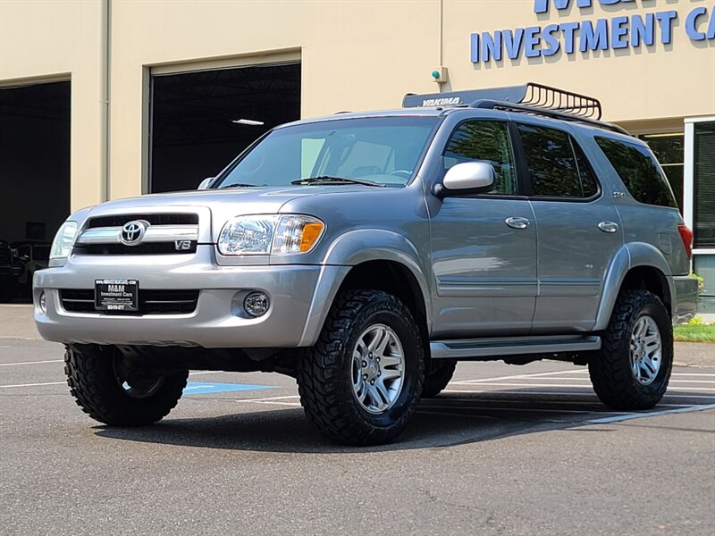 2006 Toyota Sequoia 4X4 / V8 4.7L / Leather / Sun Roof / 8-Seats / Low  Miles / New Tires / New LIFT - Photo 1 - Portland, OR 97217