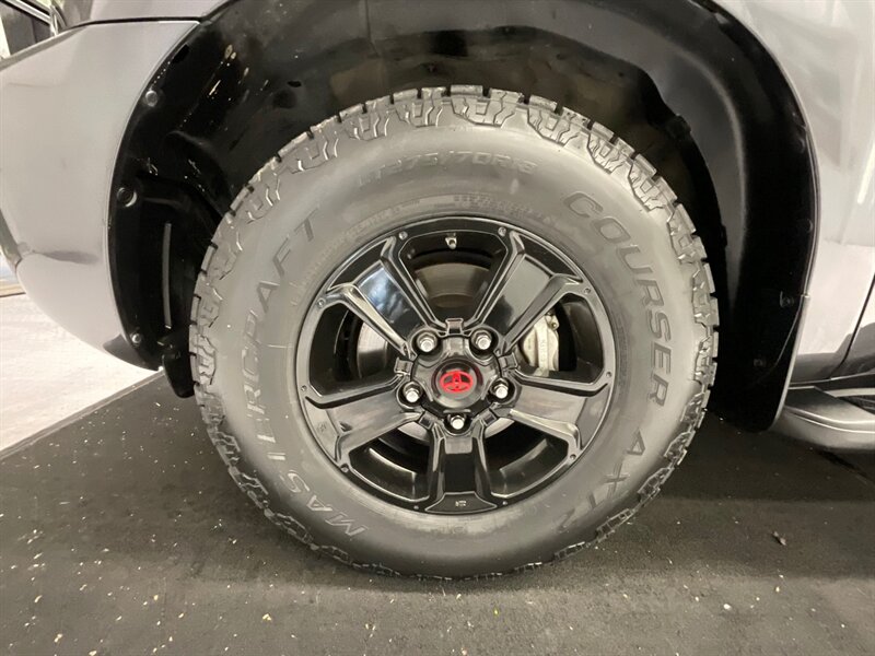 2019 Toyota Sequoia TRD PRO CUSTOM UPGRADE / 1-OWNER / 4X4 /NEW TIRES  / TRD Leather Seats & Heated Seats / Sunroof / NEW WHEELS & TIRES / CHROME DELETE PKG / SHARP & CLEAN!! - Photo 23 - Gladstone, OR 97027
