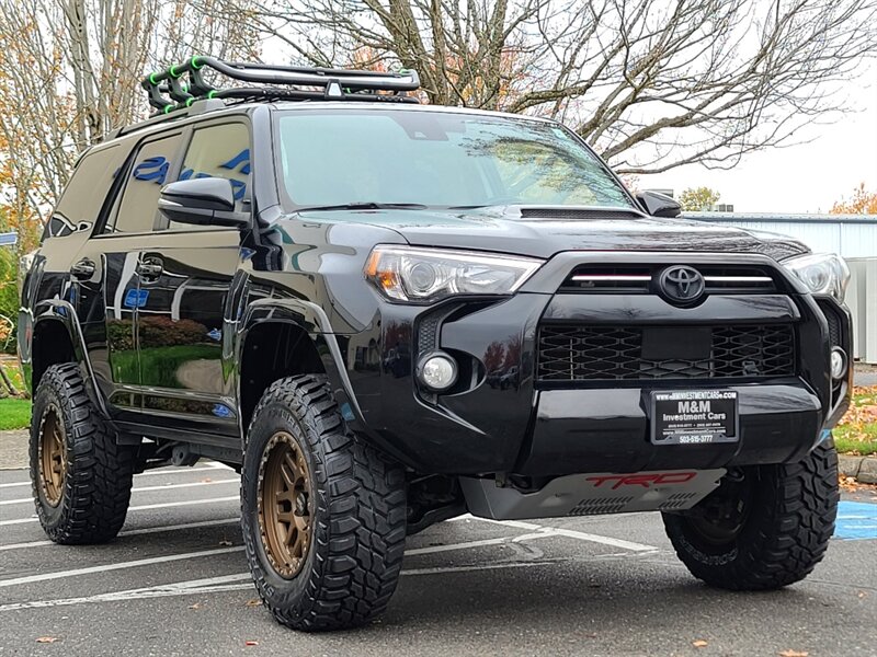 2020 Toyota 4Runner Venture 4X4 LIFTED / DIFF LOCK / CRAWL CONTROL  / NEW WHEELS & TIRES & LIFT / 1-OWNER - Photo 2 - Portland, OR 97217