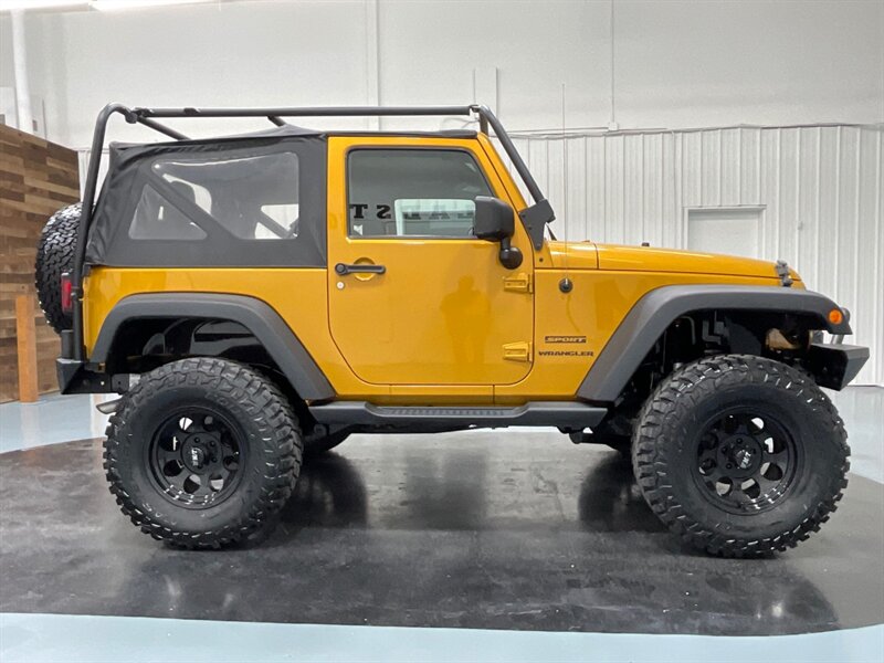 2014 Jeep Wrangler Sport 4X4 / 6-SPEED MANUAL / LIFTED / 77K MILES  / BRAND NEW TIRES - Photo 4 - Gladstone, OR 97027