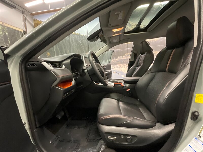 2019 Toyota RAV4 Adventure AWD / Tech Pkg /1-OWNER / 15,000 MILES  FULLY LOADED ADVENTURE PKG / Leather / SHARP & CLEAN - Photo 12 - Gladstone, OR 97027