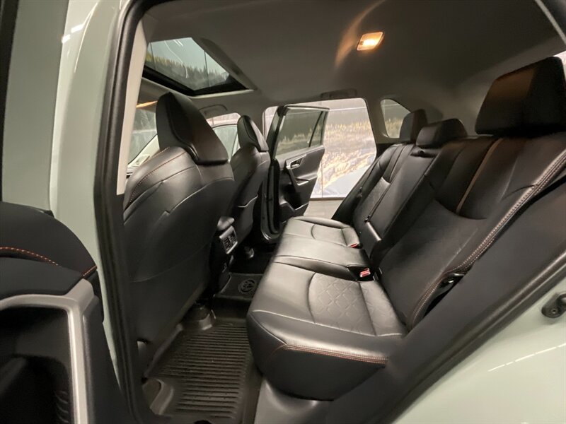2019 Toyota RAV4 Adventure AWD / Tech Pkg /1-OWNER / 15,000 MILES  FULLY LOADED ADVENTURE PKG / Leather / SHARP & CLEAN - Photo 13 - Gladstone, OR 97027