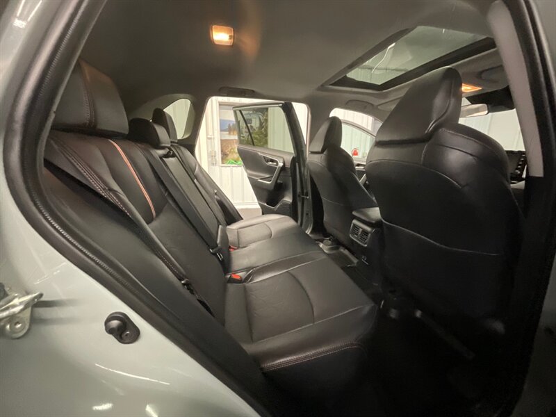 2019 Toyota RAV4 Adventure AWD / Tech Pkg /1-OWNER / 15,000 MILES  FULLY LOADED ADVENTURE PKG / Leather / SHARP & CLEAN - Photo 14 - Gladstone, OR 97027