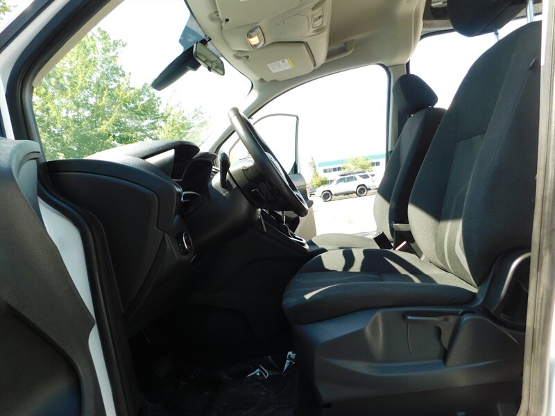 2016 Ford Transit Connect XLT LWB Cargo Mini Van / Backup Cam/ 50,000 MILES - Photo 10 - Portland, OR 97217
