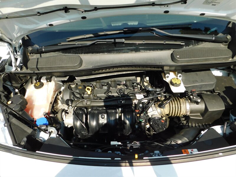 2016 Ford Transit Connect XLT LWB Cargo Mini Van / Backup Cam/ 50,000 MILES - Photo 29 - Portland, OR 97217