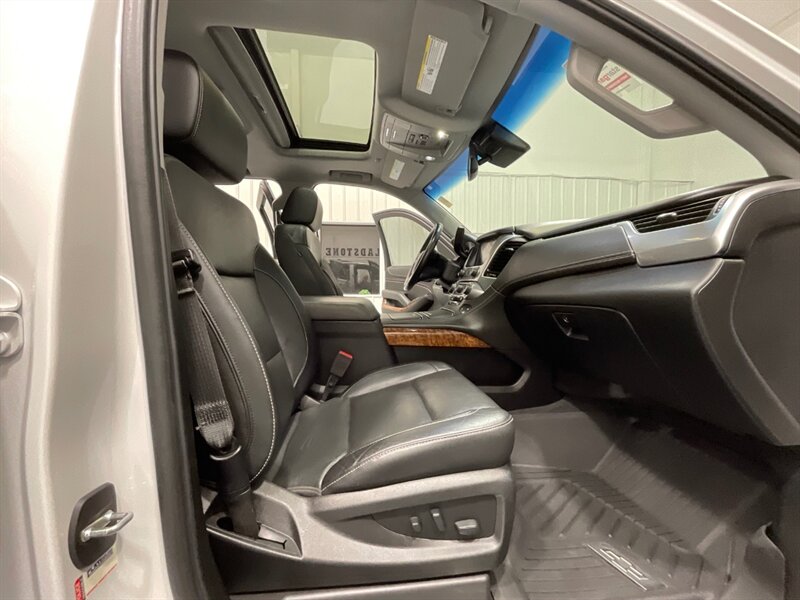 2020 Chevrolet Suburban Premier 4X4 / 6.2L V8 / Leather Navi / 22inc Wheel  / FULLY LOADED - Photo 15 - Gladstone, OR 97027