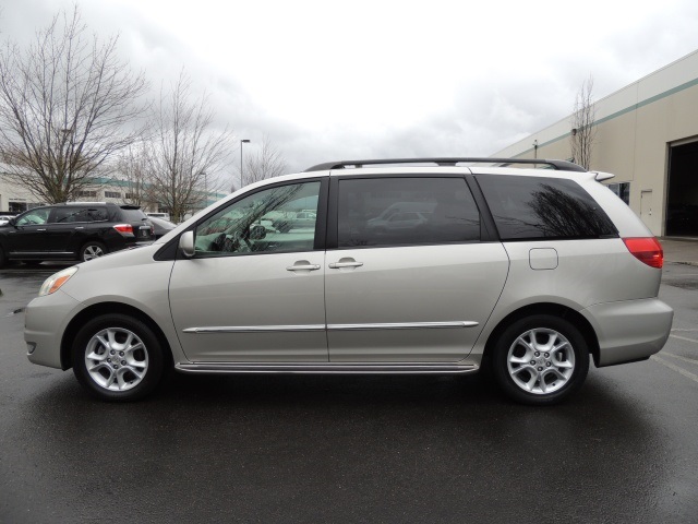 2004 Toyota Sienna XLE Limited / Leather / Moon Roof   - Photo 3 - Portland, OR 97217