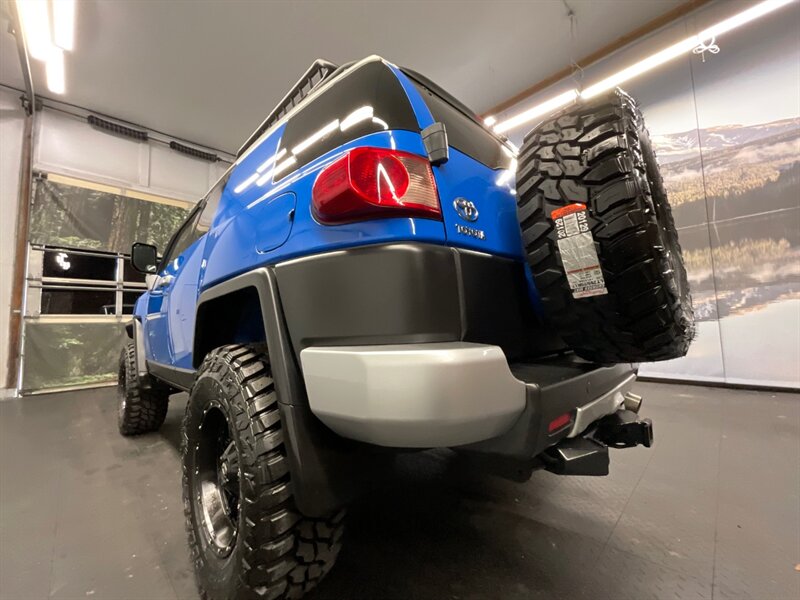 2007 Toyota FJ Cruiser 4X4 / 6-SPEED / LIFTED / Voodoo Blue  LOW MILES / NEW TIRES / RR DIFF LOCKS / RUST FREE / CLEAN SHARP - Photo 38 - Gladstone, OR 97027