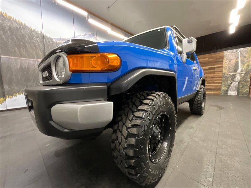 2007 Toyota FJ Cruiser 4X4 / 6-SPEED / LIFTED / Voodoo Blue  LOW MILES / NEW TIRES / RR DIFF LOCKS / RUST FREE / CLEAN SHARP - Photo 7 - Gladstone, OR 97027