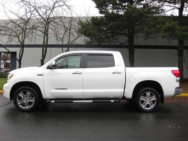2007 Toyota Tundra Limited/ 4WD/ CrewMax /Leather/ 1-Owner   - Photo 2 - Portland, OR 97217