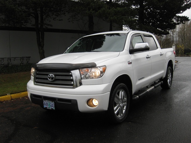 2007 Toyota Tundra Limited/ 4WD/ CrewMax /Leather/ 1-Owner   - Photo 1 - Portland, OR 97217