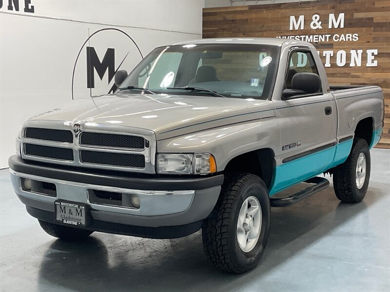 1998 Dodge Ram 1500 SLT Regular Cab 4X4 / 5.9L 8Cyl Gas / SHORT BED  / LOCAL TRUCK / ZERO RUST / VERY WELL KEPT & MAINTAINED SINCE NEW - Photo 1 - Gladstone, OR 97027