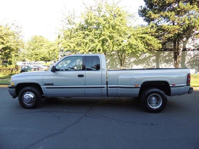 1999 Dodge Ram 3500 Laramie SLT/2WD/5.9L Diesel / DUALLY/51.946 miles   - Photo 3 - Portland, OR 97217