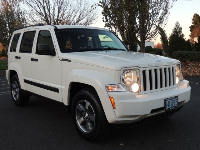 2008 Jeep Liberty Sport / 4X4 / 6Cyl / NEW TIRES / Excel Cond   - Photo 2 - Portland, OR 97217