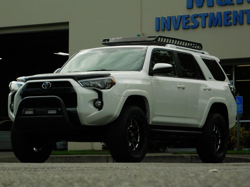 2017 Toyota 4Runner 4X4  / V6 / HEATED LEATHER / XD WHEELS / LIFTED !!   - Photo 1 - Portland, OR 97217