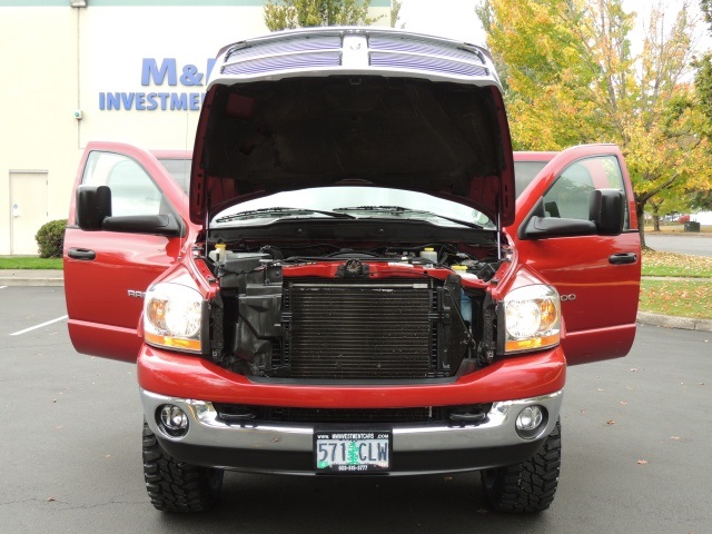 2006 Dodge Ram 2500 MEGA CAB / 4X4 / 5.9 L CUMMINS DIESEL / 1-OWNER   - Photo 35 - Portland, OR 97217