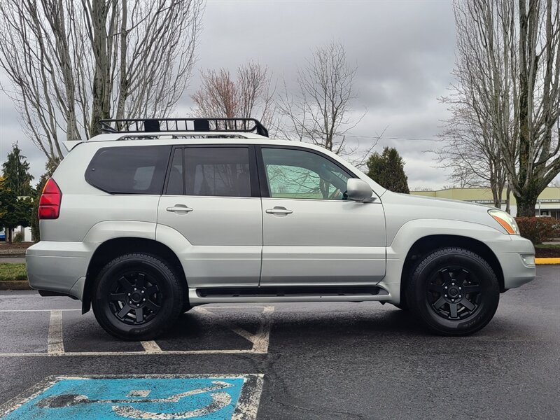 2004 Lexus GX 470 4X4 V8 / 8-seater / Air Suspension / Fully Loaded  / Navi / CAM / Heated Leather / Local / No Rust - Photo 4 - Portland, OR 97217