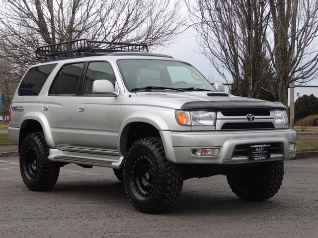 2001 Toyota 4Runner SPORT SR5 / 4X4 / Sunroof / LIFTED LIFTED   - Photo 2 - Portland, OR 97217