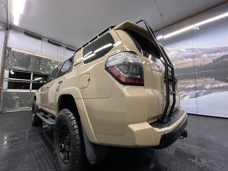 2016 Toyota 4Runner 4x4 TRD Pro / Leather Heated / LIFTED / SNORKEL  BRAND NEW LIFT KIT w/ NEW BF GOODRICH TIRES / ROOFRACK & SNORKEL / TRD PRO / SHARP & CLEAN !! - Photo 12 - Gladstone, OR 97027