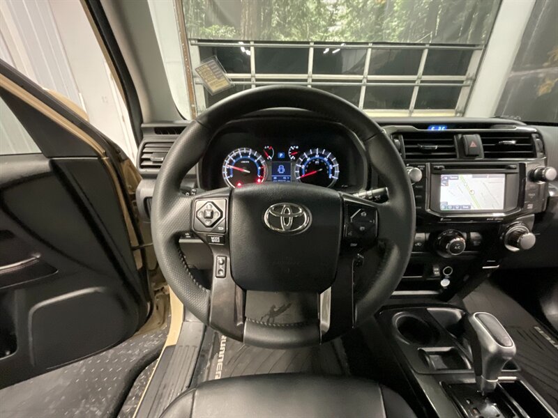 2016 Toyota 4Runner 4x4 TRD Pro / Leather Heated / LIFTED / SNORKEL  BRAND NEW LIFT KIT w/ NEW BF GOODRICH TIRES / ROOFRACK & SNORKEL / TRD PRO / SHARP & CLEAN !! - Photo 36 - Gladstone, OR 97027