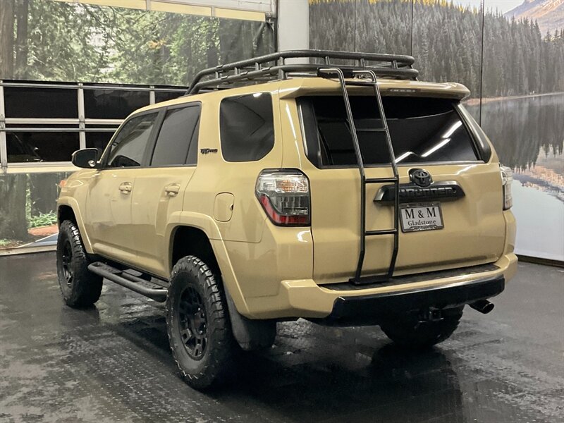 2016 Toyota 4Runner 4x4 TRD Pro / Leather Heated / LIFTED / SNORKEL  BRAND NEW LIFT KIT w/ NEW BF GOODRICH TIRES / ROOFRACK & SNORKEL / TRD PRO / SHARP & CLEAN !! - Photo 7 - Gladstone, OR 97027