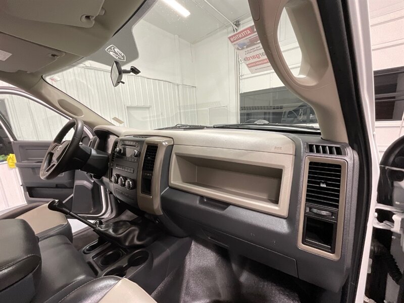 2012 RAM 3500 4X4 / 6.7L DIESEL / 6-SPEED MANUAL / DUALLY  / Leather Seats - Photo 12 - Gladstone, OR 97027