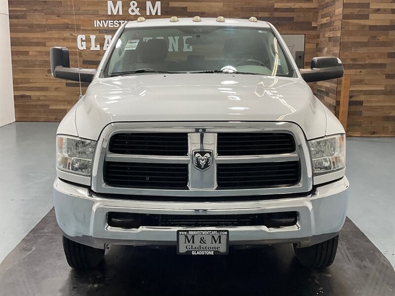 2012 RAM 3500 4X4 / 6.7L DIESEL / 6-SPEED MANUAL / DUALLY  / Leather Seats - Photo 5 - Gladstone, OR 97027