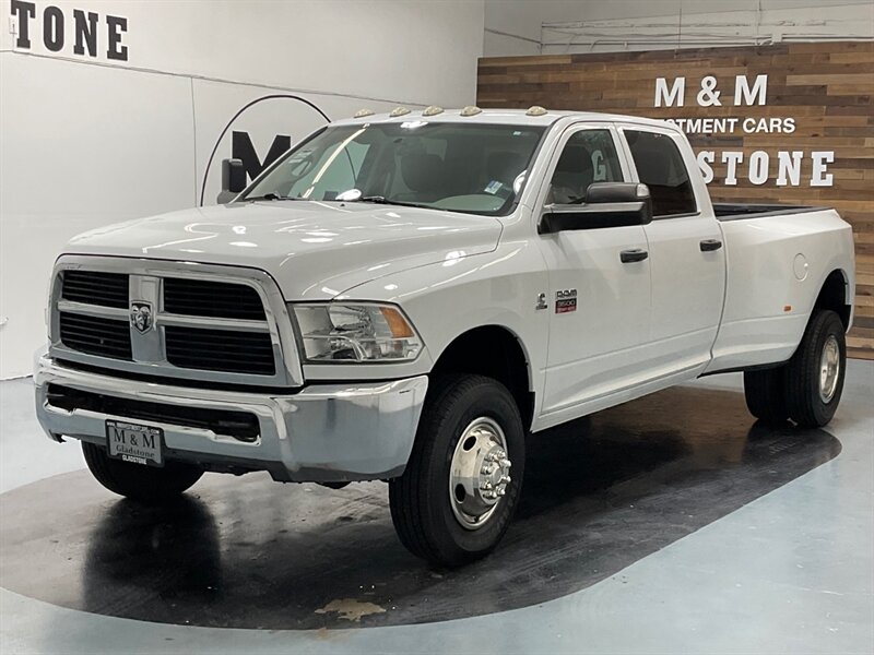 2012 RAM 3500 4X4 / 6.7L DIESEL / 6-SPEED MANUAL / DUALLY  / Leather Seats - Photo 1 - Gladstone, OR 97027
