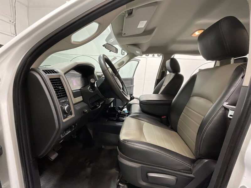 2012 RAM 3500 4X4 / 6.7L DIESEL / 6-SPEED MANUAL / DUALLY  / Leather Seats - Photo 13 - Gladstone, OR 97027