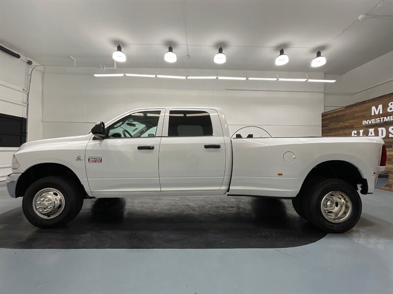2012 RAM 3500 4X4 / 6.7L DIESEL / 6-SPEED MANUAL / DUALLY  / Leather Seats - Photo 3 - Gladstone, OR 97027